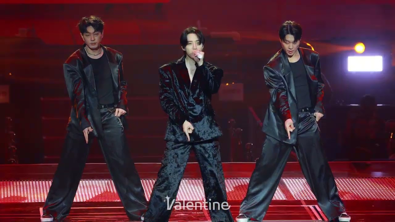 250126 이준호 FAN-CON Midnight Sun - ' K I S S  '