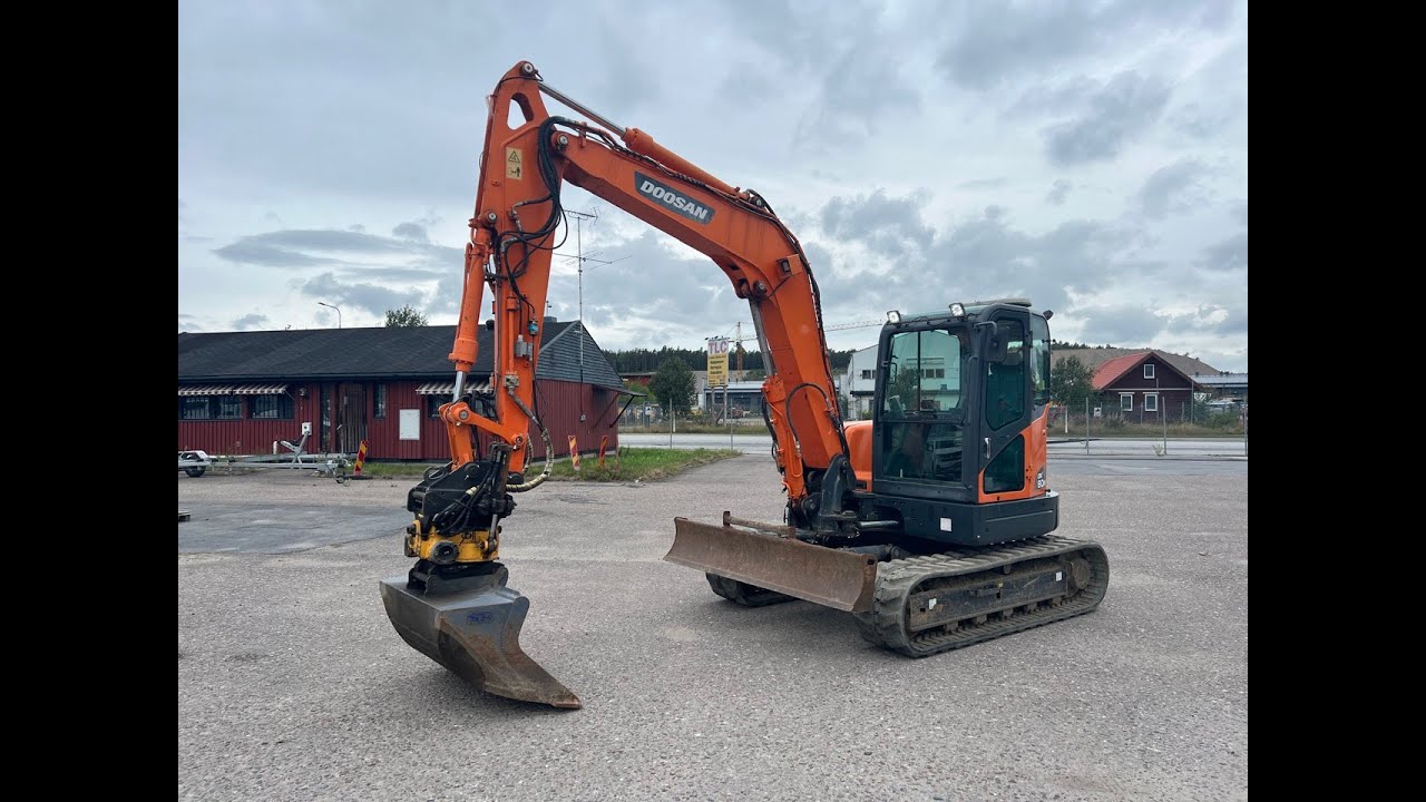 Vormontierte Stahlkettengruppe für Doosan DX80R