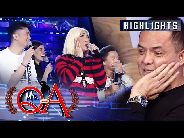 Director Bobet enters the studio because of Vice, Jhong and Vhong | It's Showtime Mr. Q and A class=