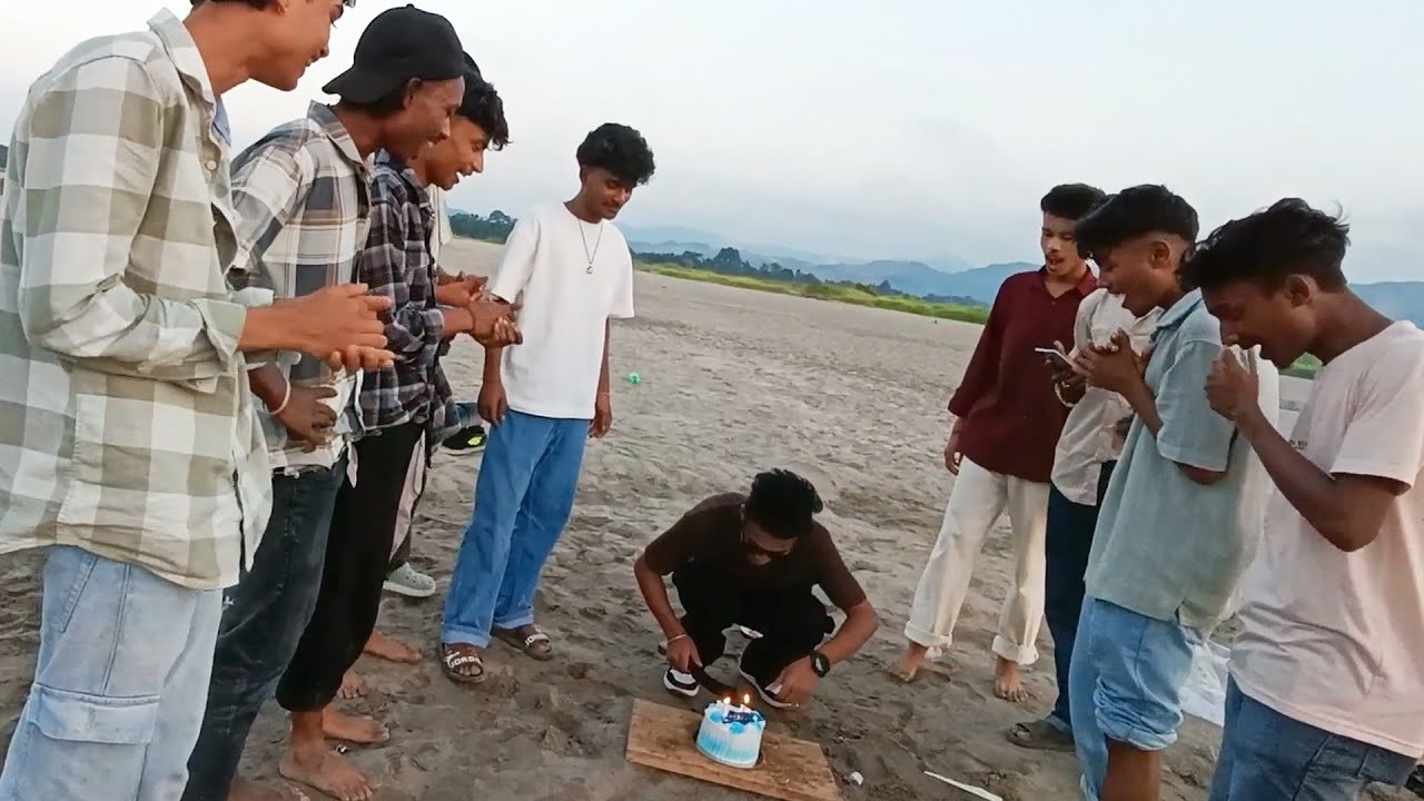 itna bada hathiyar se cake ka murder | Celebrating Amal's Birthday