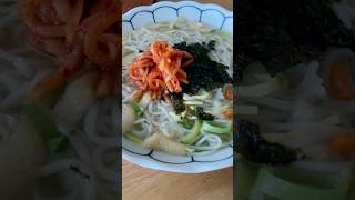 간편하게 즐기는 따뜻한 멸치국수 🍜