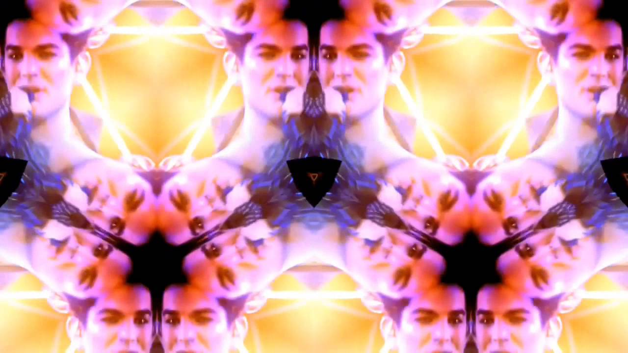 Esoji Asuos Sucée 2015