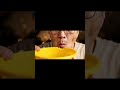 Plastik kova yiyen adam #asmr #mukbang #yemek #eating #cringe #asmrsounds #shortvideo #shorts