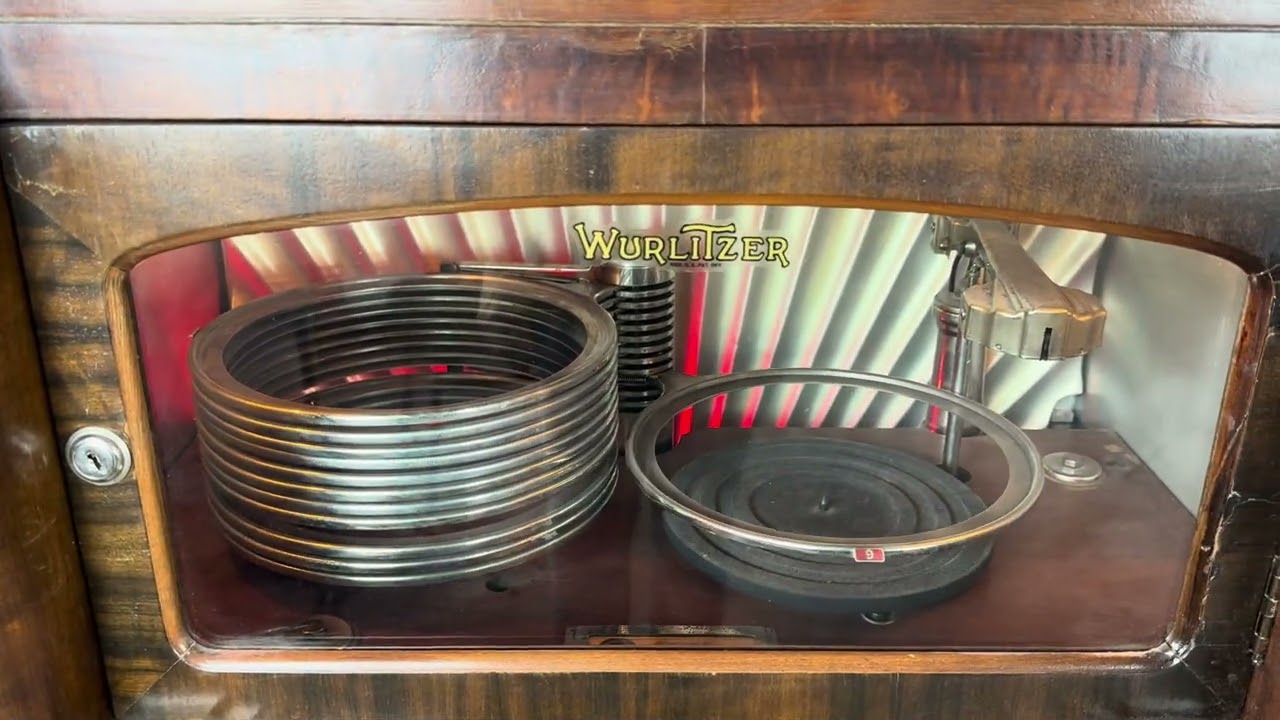 1936 Wurlitzer Model 412 Jukebox - YouTube