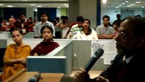 Dr Simon George of TAPMI Manipal at Valediction of Oracle Program on 14th May