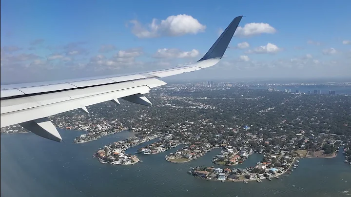 American Airlines Airbus A321 Landing - Tampa International Airport