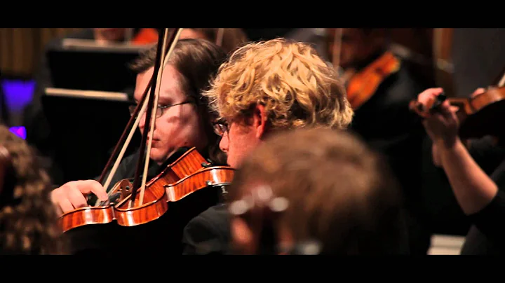 SoNA performs "Arkansas, Fight!"