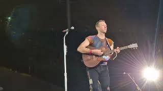 Coldplay Paris, Stade de France 20.07.2022 - Chris Martin Chant Yellow avec tout le stade