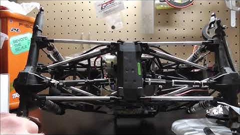 Changing out the inside driveshaft on Max D SMT10