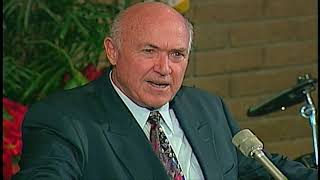 Pastor Chuck Smith --  Every Knee Shall Bow  Romans 14:10-12