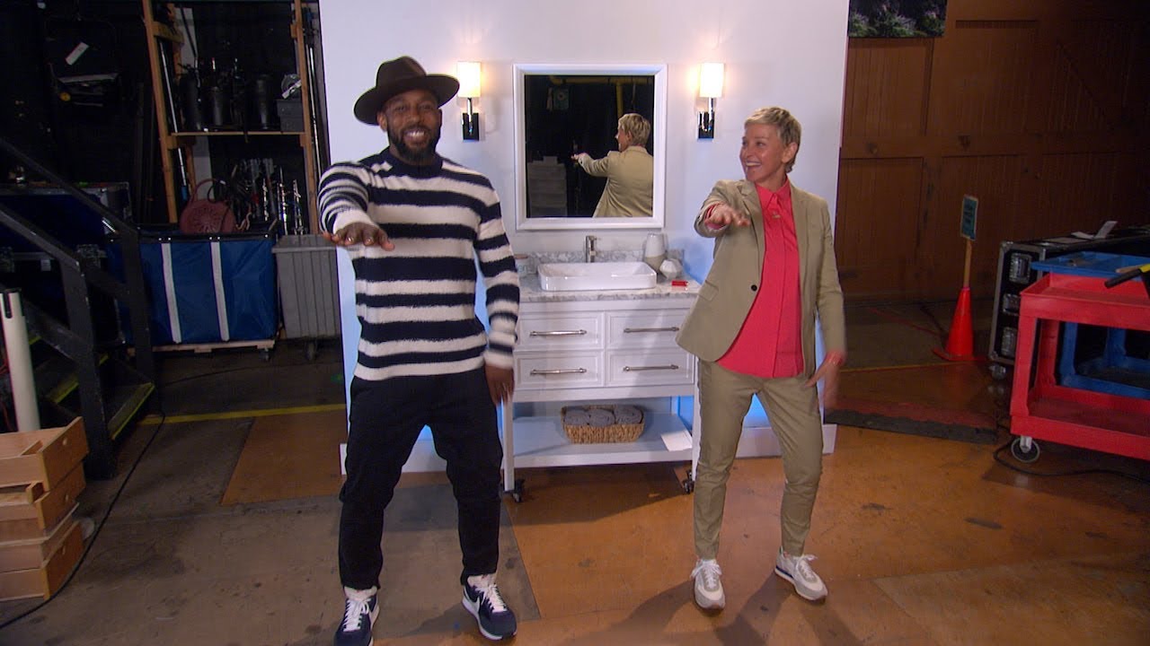 Ellen & tWitch Do Their Usual Pre-Show Dance