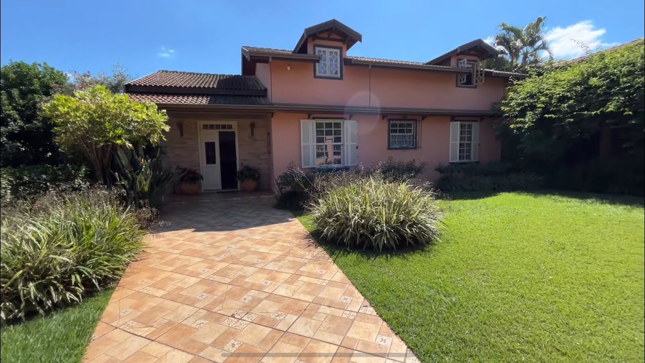 Linda chácara estilo Colonial em Boituva/SP