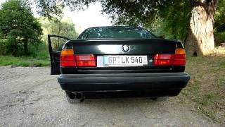 Video thumbnail of "bmw 540  v8 sound in HD quality"