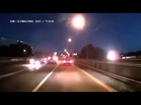 2012.08.08-國外重大車禍案例，肇事後想逃逸被追趕，慌亂之下嚴重自撞 2014