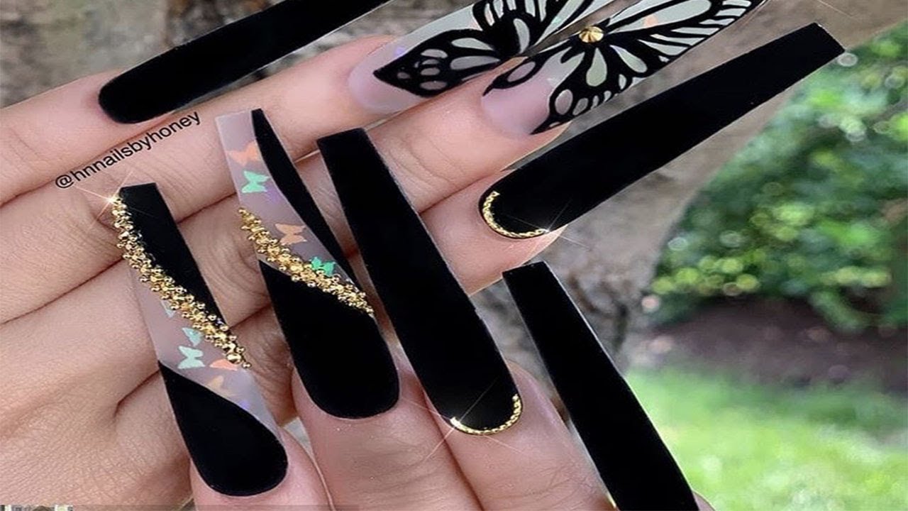 Recreación Diseño de INSTAGRAM Uñas En COLOR NEGRO MATTE Con Mariposas  Tornasol - thptnganamst.edu.vn