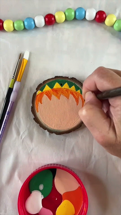 DIY Painting Wood Slice Christmas Ornaments 