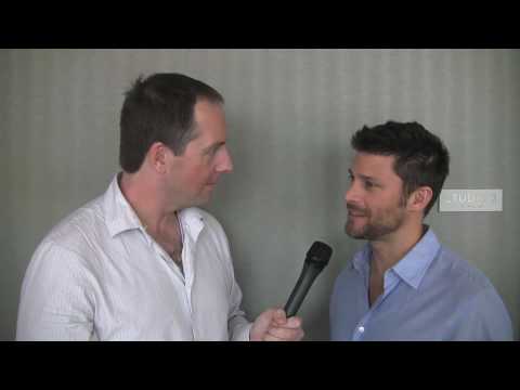 Gregory Mantell Show -- Greg Vaughan from 90210