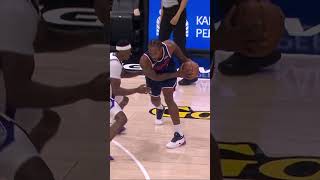 Kawhi with the Stepback ๐ค
Subscribe for all-access content, game highlights, and more
TEXT US
+1 (213) 577-1833
TICKETS
https://www.nba.com/clippers/tickets
FOLLOW US
Instagram: https://www.instagram.com/laclippers/
Facebook: https://www.facebook.com/LAClippers
X: http://x.com/LAClippers
TikTok: https://www.tiktok.com/@laclippers
Snapchat: https://snapchat.com/t/BYXKVXOJ
#LAClippers #Clippers #ClipperNation #laclippers #clippers #nba #LAC #basketball Kawhi with the Stepback ๐ค