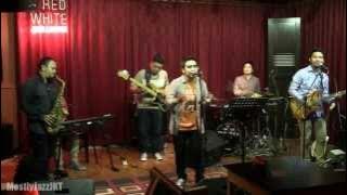 Abdul & The Coffee Theory - Jos ~ Lagi Lagi Kamu ~ PDA @ Mostly Jazz 03/05/13 [HD]