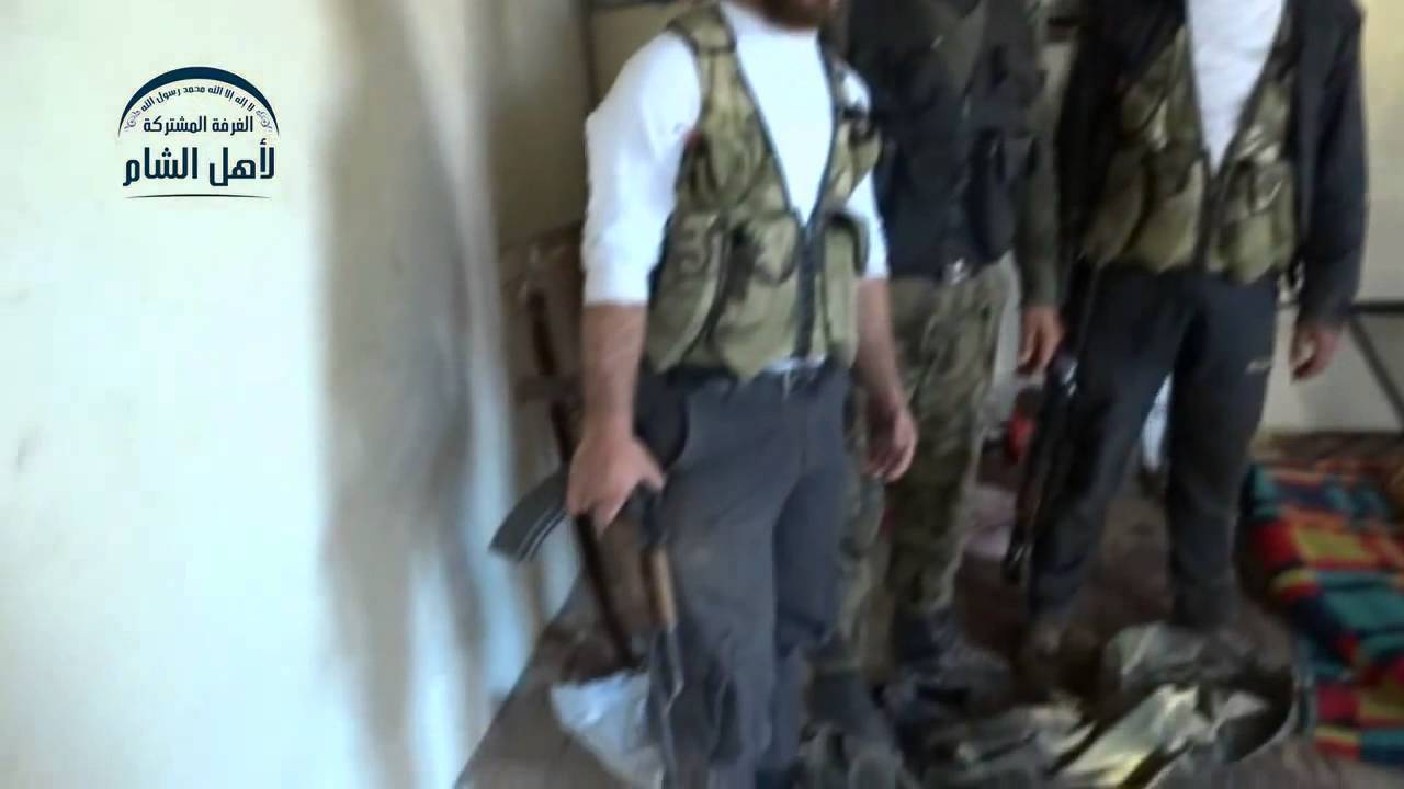 حلب الراموسة من داخل أحد مقرات قوات النظام بعد تحريره على يد الكتائب الاسلامية 15 4 2014