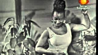 Watch Celia Cruz La Jaibera video
