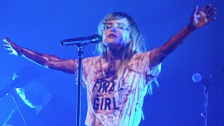 Chvrches pay tribute to Depeche Mode's Andy Fletcher, play Clearest Blue, live in San Francisco (4K)