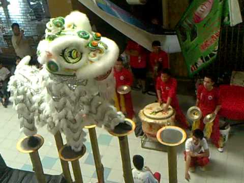 Lion Dance Sandakan Che Shiang Khor 2011