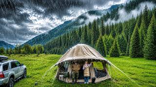 HEAVY RAIN CAMPING IN THE MOUNTAINS