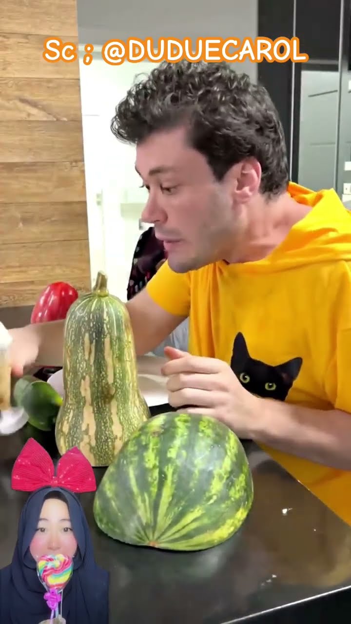 UMPETIN SEMUA MAKANAN DI DALAM SAYUR ⁉️tapi adik kena tipu ? @DUDUECAROL #shorts #funny #dubbing