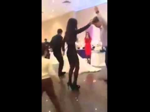 ქართულ ქორწილში ქუსლებზე მოცეკვავე გოგო