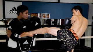 ムエタイ世界王者も満足！健太選手がadidas製グローブ＆ミットでデモンストレーション ver.2