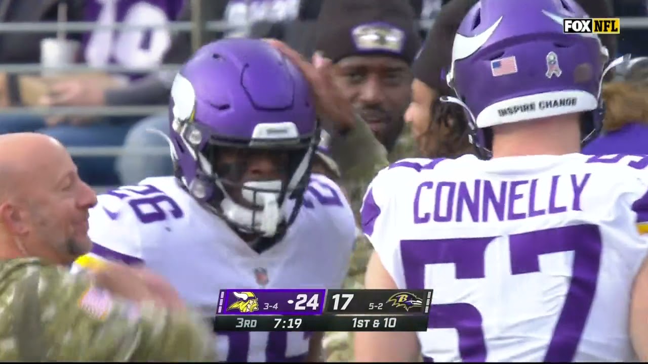 Kene Nwangwu Doing It All on Special Teams With a Successful Fake Punt!