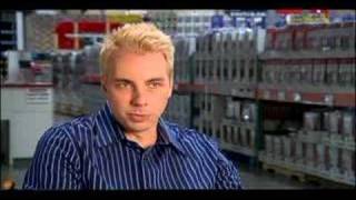 DAX SHEPARD MAKES BAD GUY FUNNY