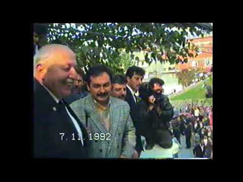 Kalabalık İçinde Yaşlı Amca, Kağıthane Mitinginde Erbakan Hoca'ya Ne Söyledi? - 1992