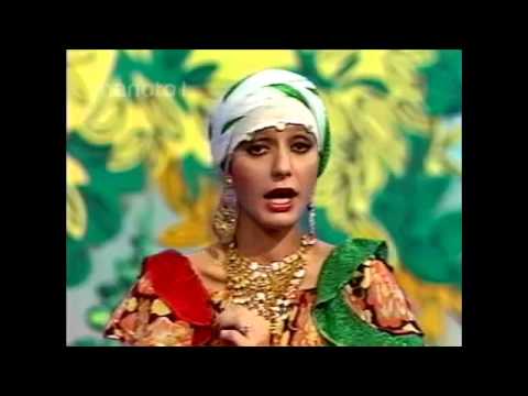 Googoosh Khalvat In Rangarang Show 