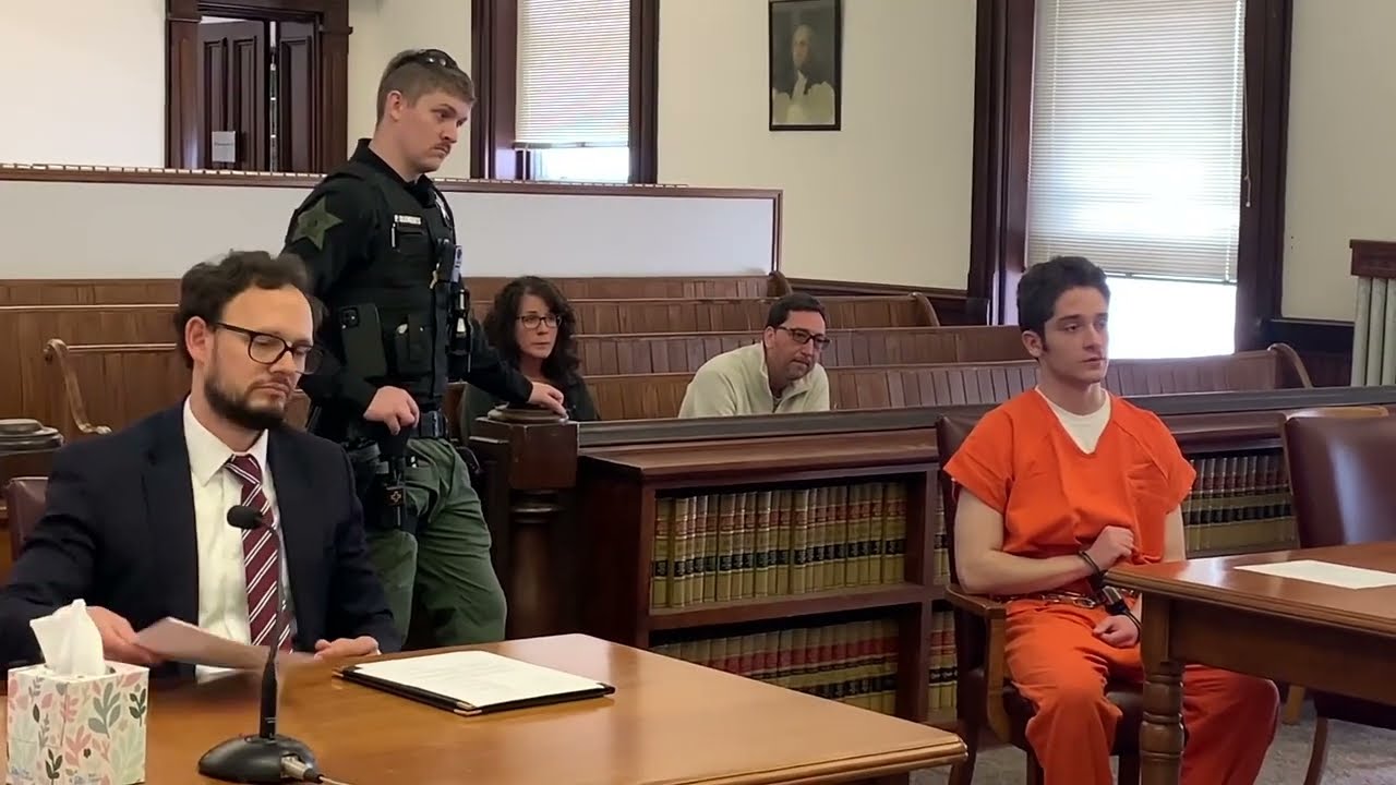 E15M DUI арестовал подростка в наручниках