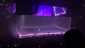 It Don’t Matter To Me feat. Michael Jackson Live | Drake | Drake and The Three Amigos Tour