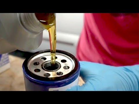 Зачем ОНИ льют МАСЛО в фильтр перед установкой..?