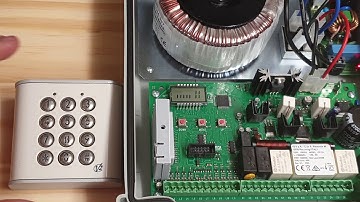 V2 Wireless keypad, programming to a receiver