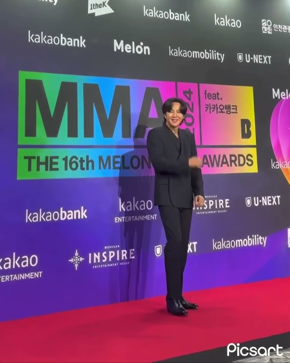 Jang Keun Suk Instagram #mama2024 behind