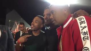 Nas takes pictures with Jamie Foxx