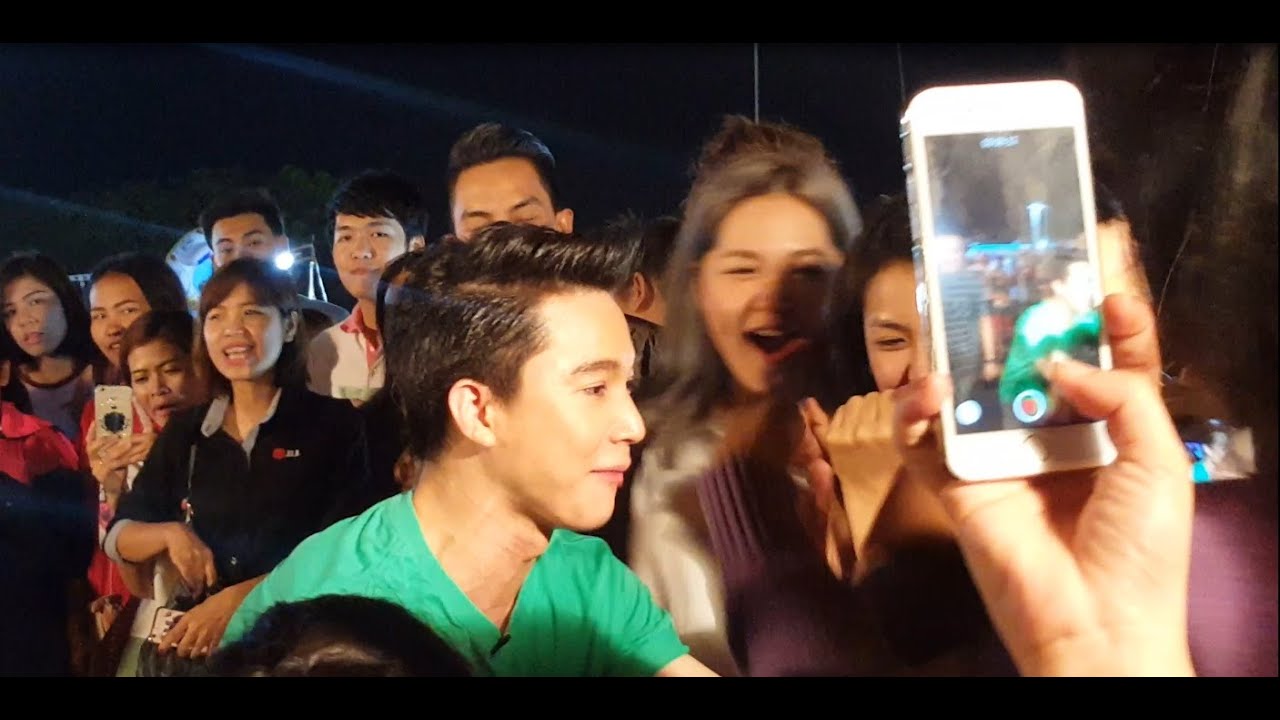fancam ริท 1/2 (ริทชวนจัมโบ้ ts 12 อยู่สายแบ๊ว) ตลาดนัดเลียบด่วน