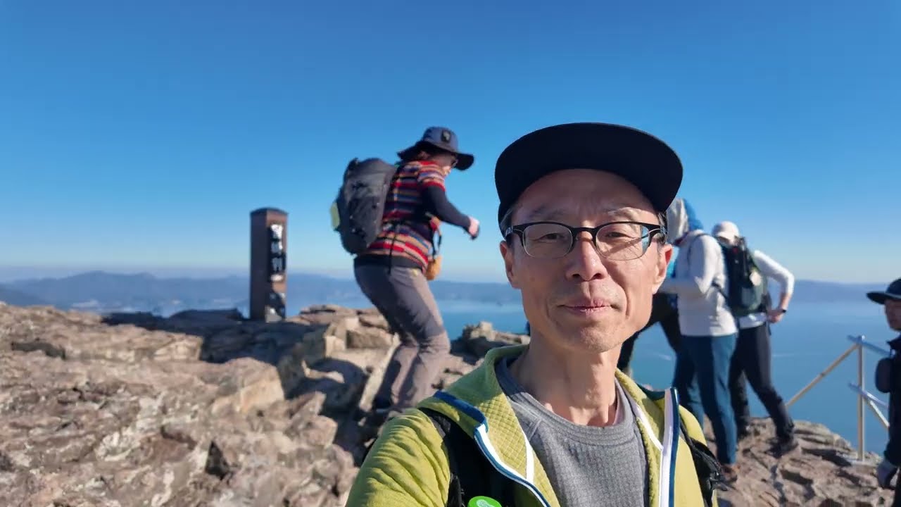 만추의 샤량도 | 코발트 블루 속 지리산과 옥녀봉 그리고 해변