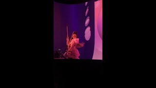 Ariana Grande - successful (Live at o2 Arena London) 20/08/19