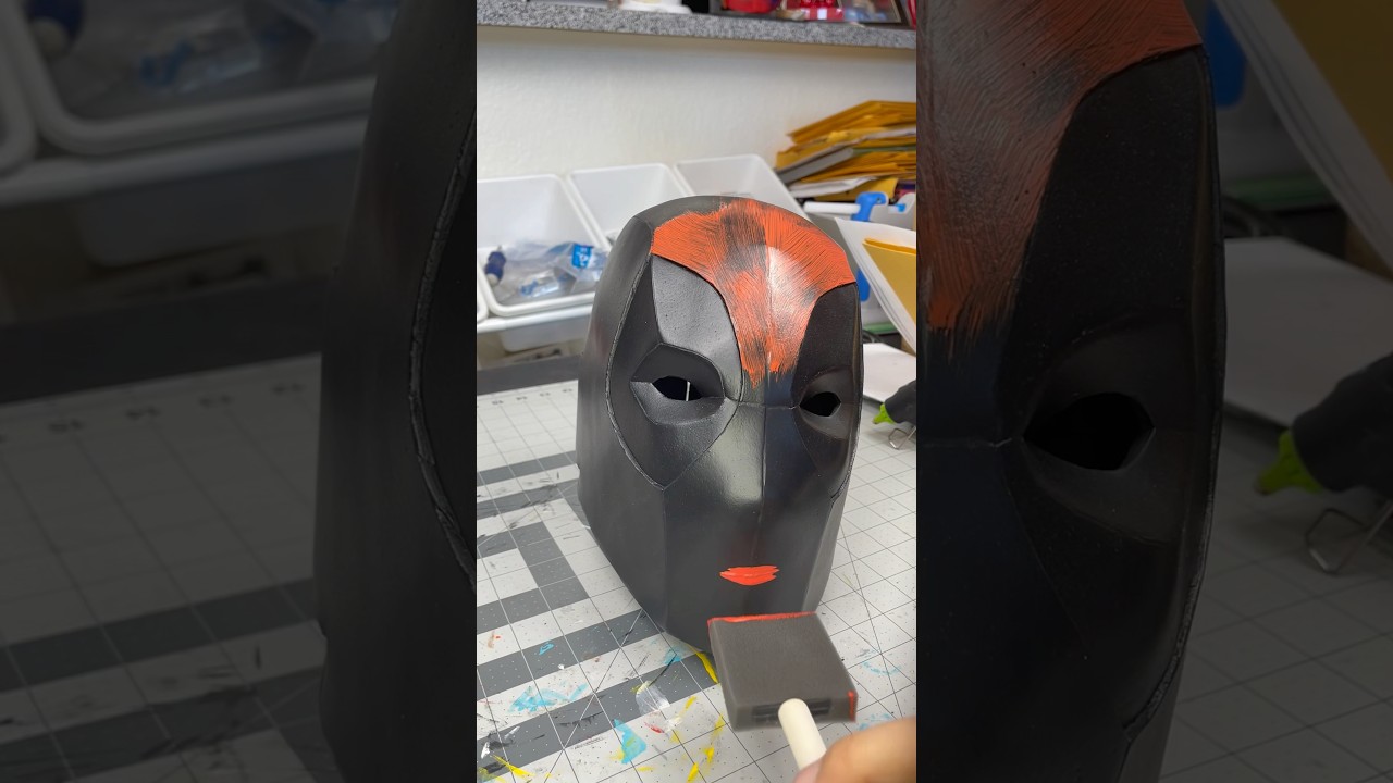 Deadpool Mask DIY #deadpool #deadpoolcostume #cosplaydiy #marvelcosplay #artprocess #artcraft