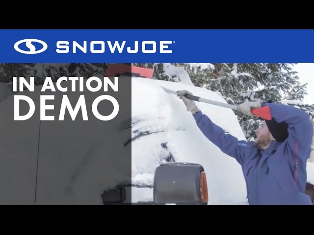 Snow Joe SJBLZD L'original balai à neige télescopique 2 en 1 + grattoir à  glace, avec tête en mousse anti-rayures de 18 pouces, mousse à cellules  fermées pour aucune absorption d'eau, bleu 