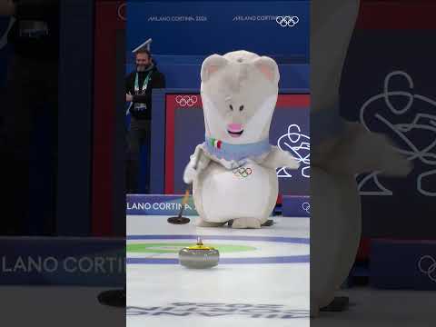 Clearly, Tina’s found her second calling. ✨ On a scale of 1–10, how did she do? 🧐🥌