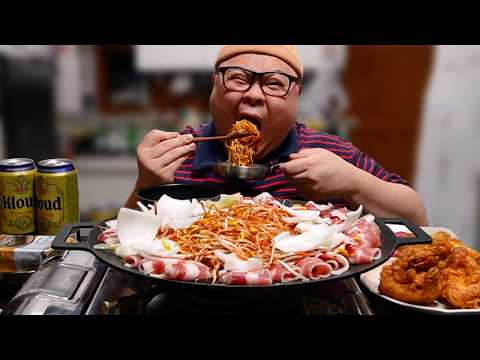 야무지게 한입~│Stir-fried <strong>bean</strong> sprouts and pork belly Mukbang Eatingshow