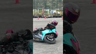 Denk Je Dat Het Niet Zal Vallen Als Je Het Niet Loslaat?