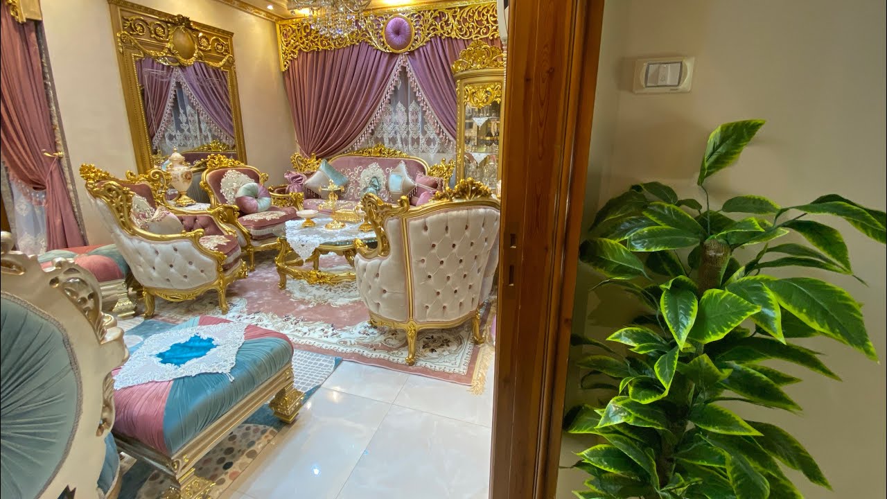 شقه عروسه فارسكور وعشقهم للذوق الكلاسيك وام العروسه جايبه طبق كحك ع السلم للضيوف